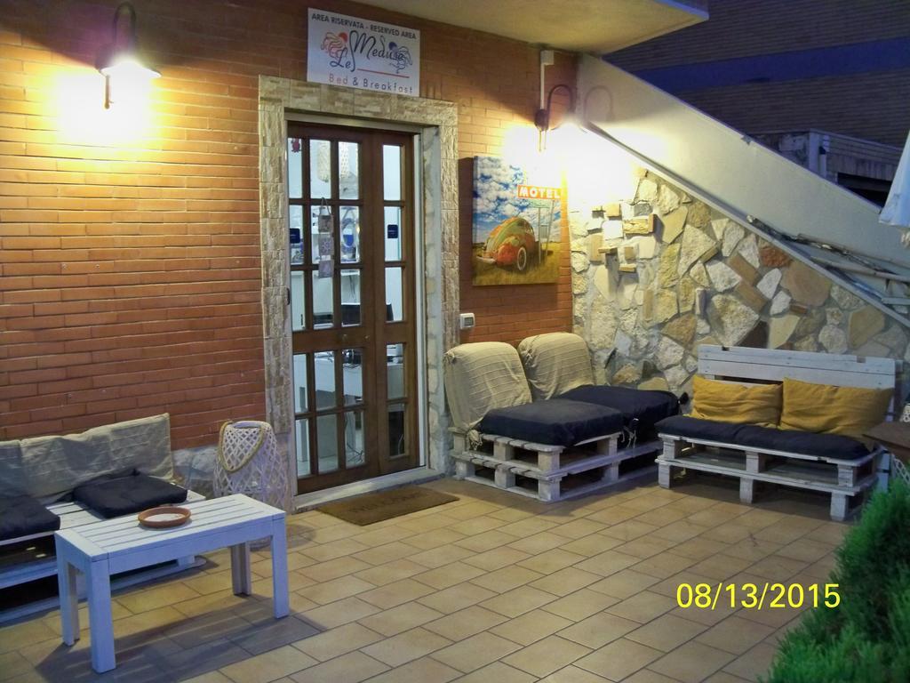 B&B Le Meduse ฟิวมิชีโน ภายนอก รูปภาพ
